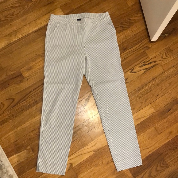 Seersucker Capri Pants - Picture 1 of 4